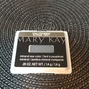 Mary Kay Coal Eyeshadow